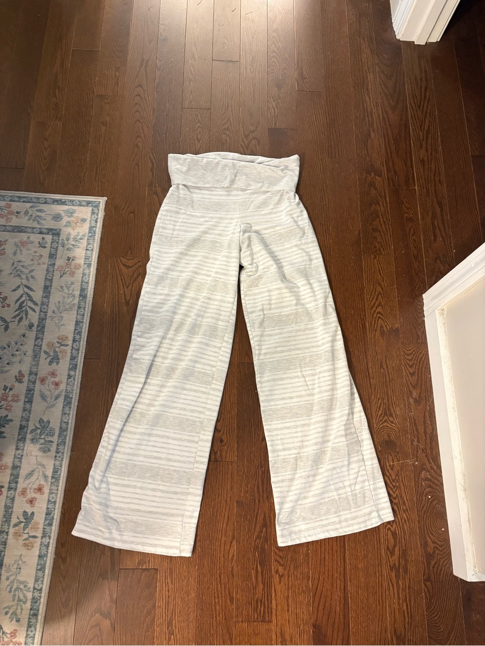 Forever 21 Light Gray Striped Wide-Leg Lounge Pants